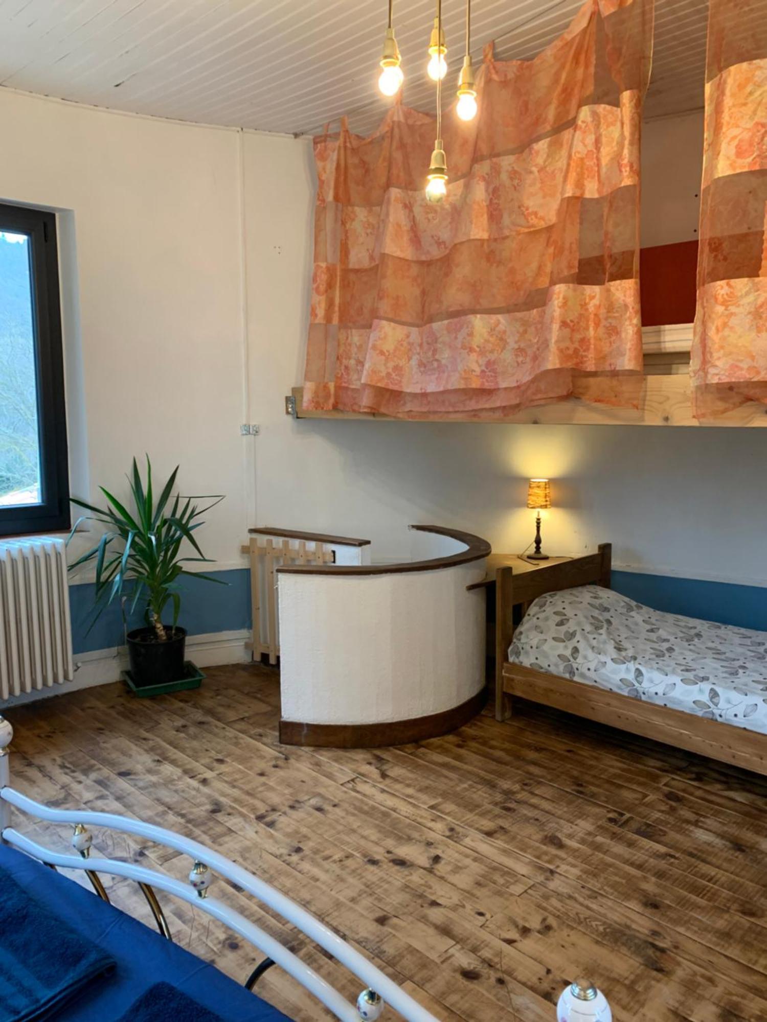 Les Favouilles - Gite & Chambres D Hotes Dauphin 外观 照片