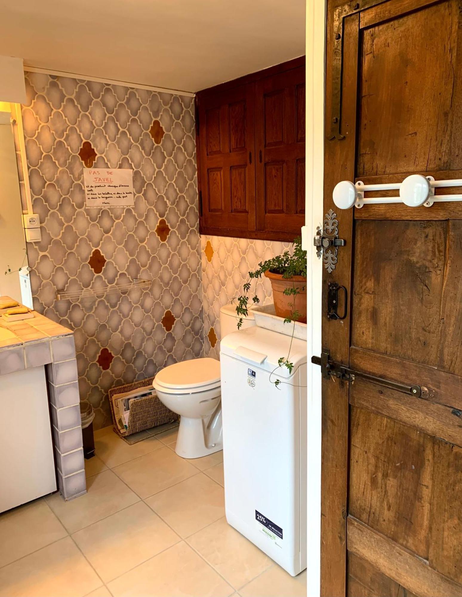 Les Favouilles - Gite & Chambres D Hotes Dauphin 外观 照片